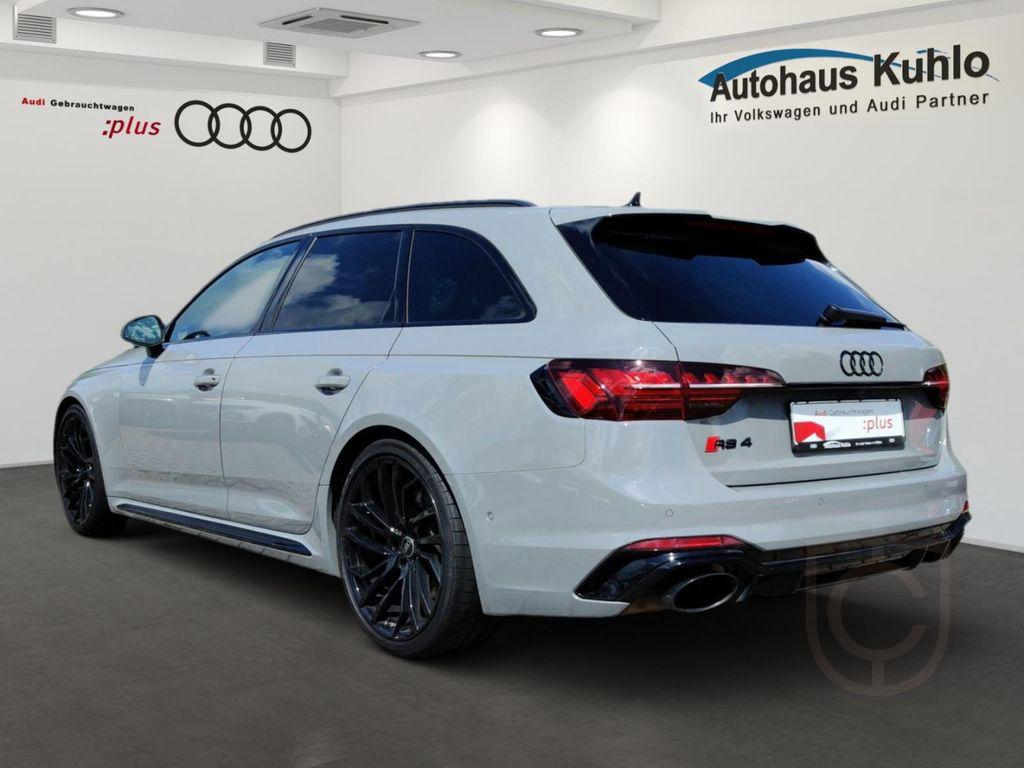 Audi RS4 Avant RS-Design-Paket, RS-Komfortpaket, DRC,