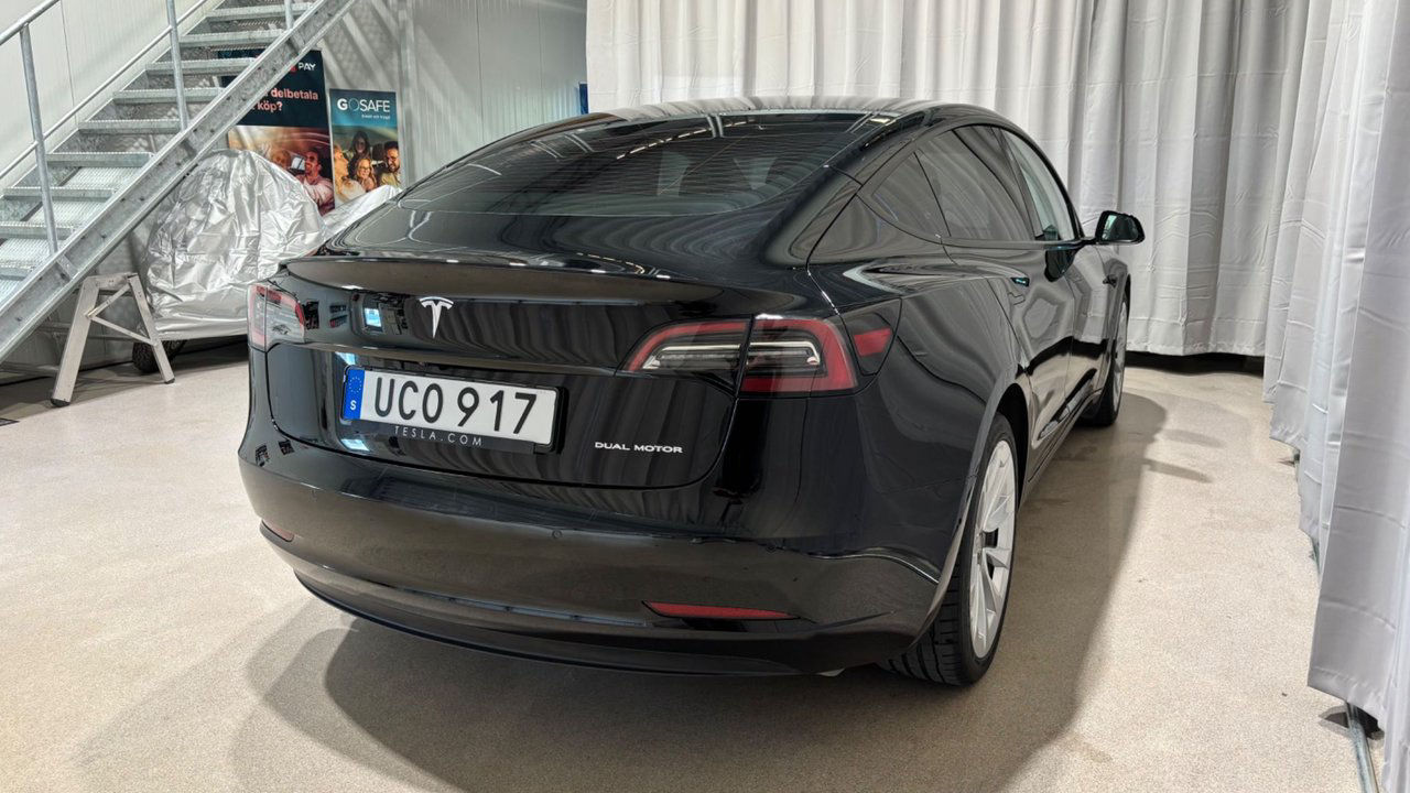 Tesla Model 3 Long Range AWD