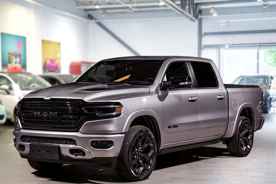 Dodge RAM 1500 LIMITED Night Edition