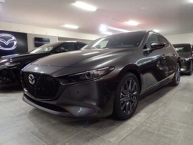 Mazda 3 2,0 Cosmo 5d Mildhybrid Skinn