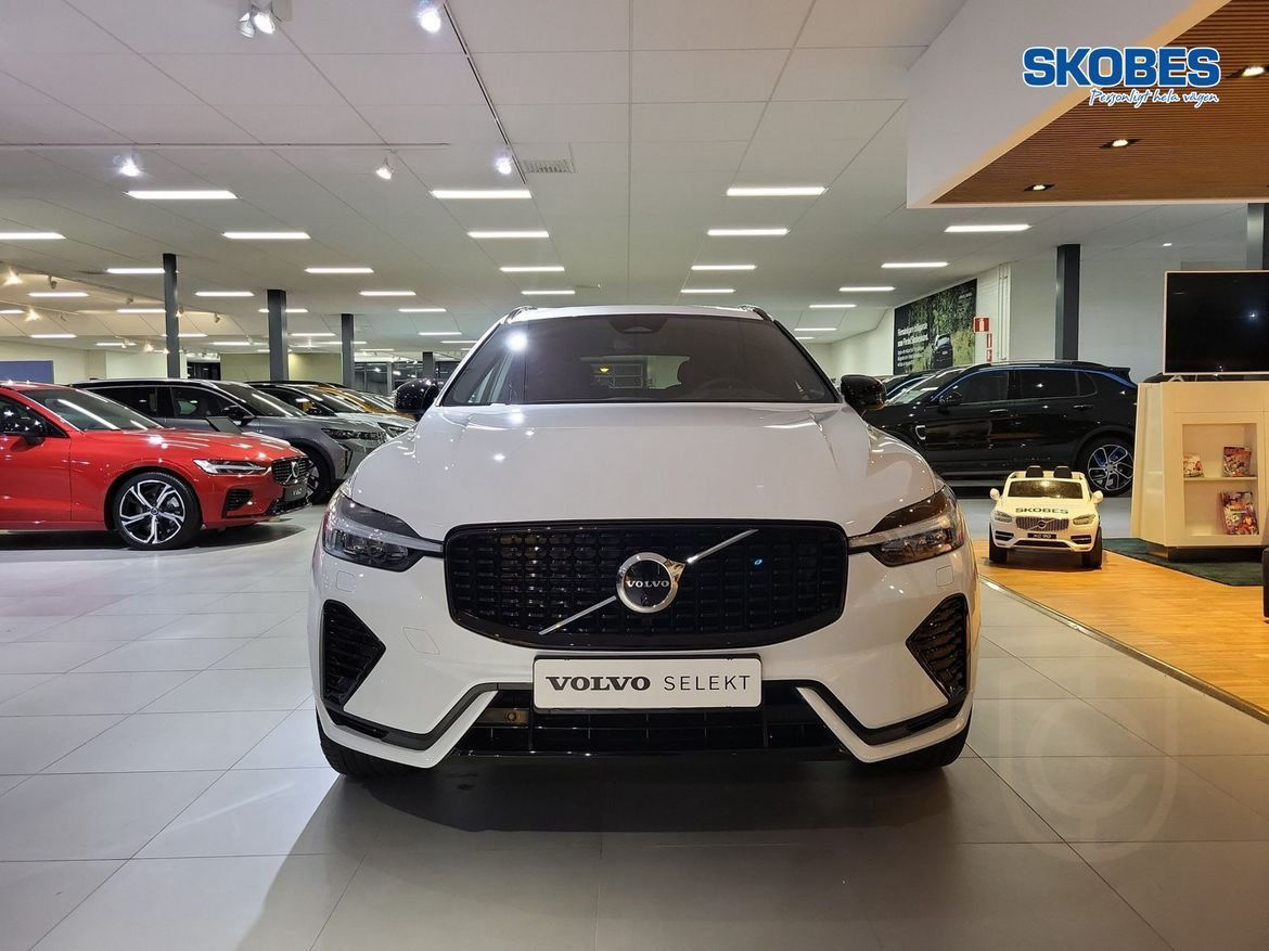 Volvo XC60 T8 Plus Dark