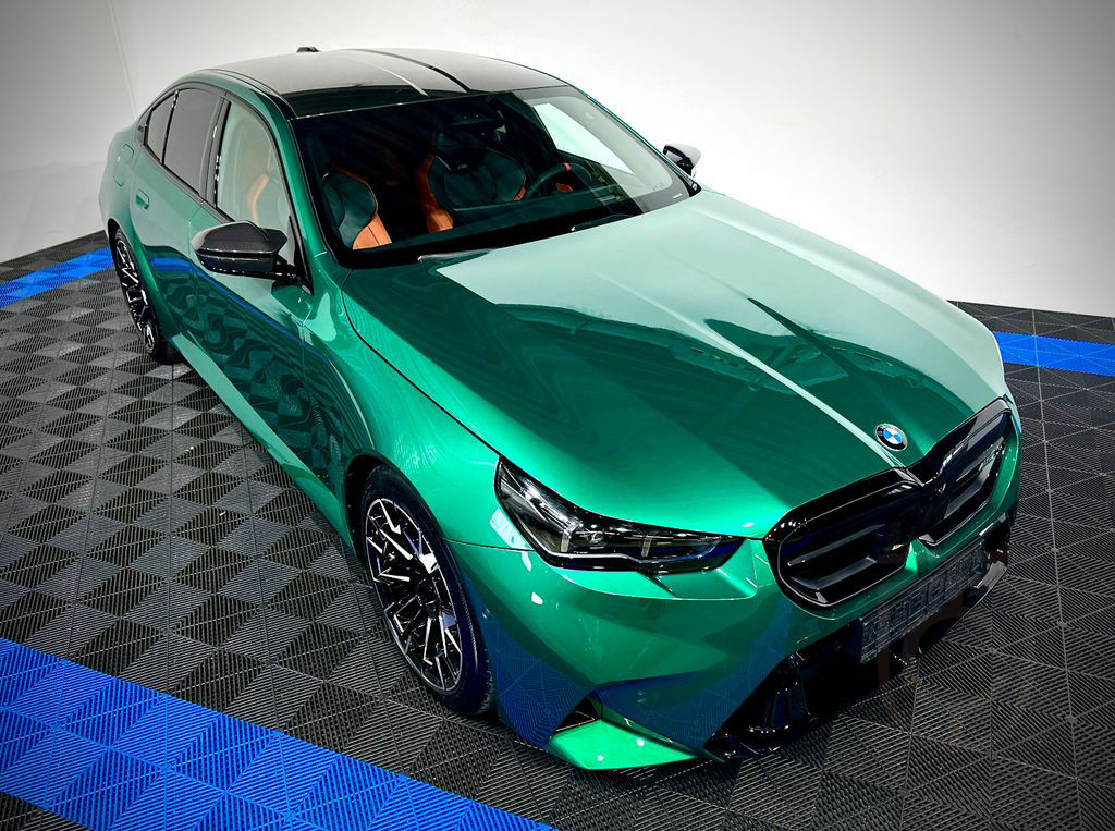 BMW M5 / Ultimate Paket/Prod. 2025/Keramik/Carbon