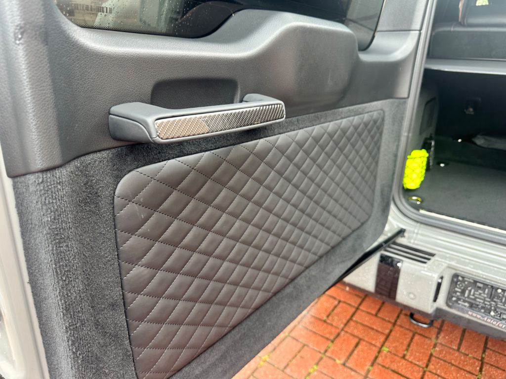 Mercedes-Benz G 63 AMG CARBON+SUPERIOR+MANUFACTUR+STANDH