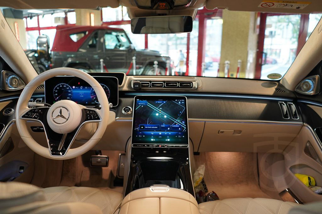 Mercedes-Benz S 680 Maybach 4M CHAUFFEUR PACKET BURM PANO TV