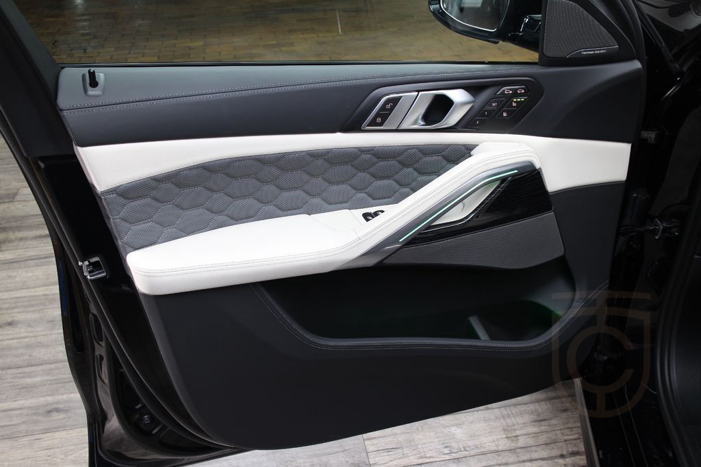 BMW X6 M Competition H&K HeadUp SoftClose