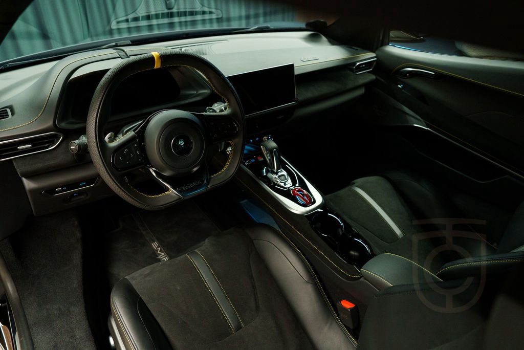 Lotus Emira I4 AUT