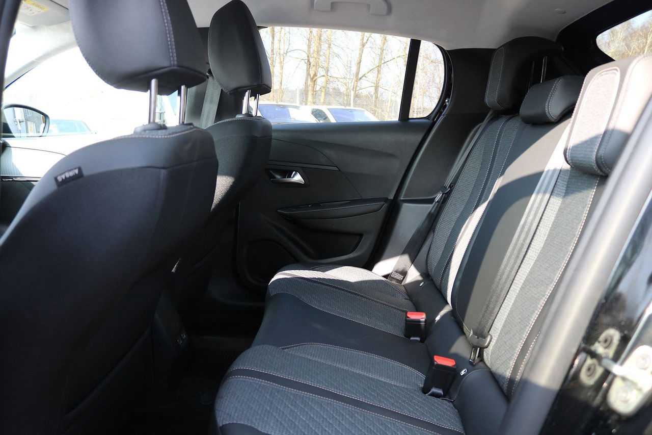 Peugeot 208 Allure Hybrid