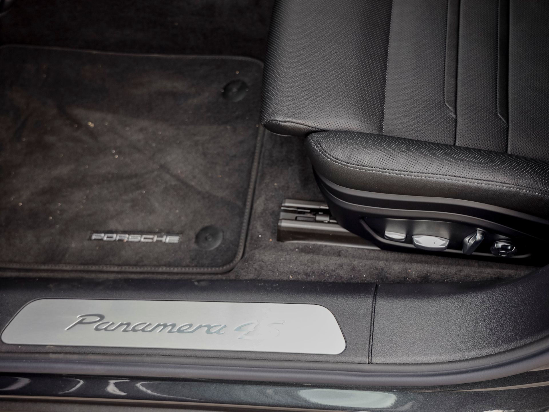 Porsche Panamera 4S E-Hybrid Sport Turismo