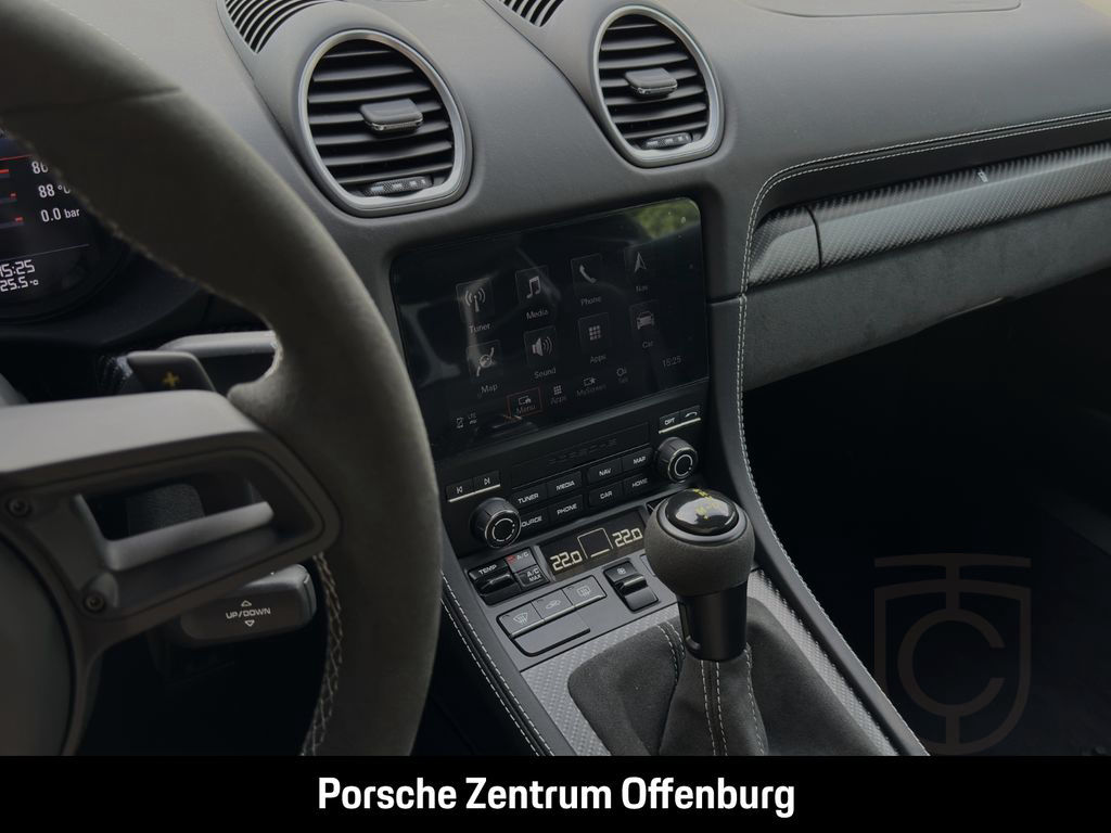 Porsche 718 Spyder RS