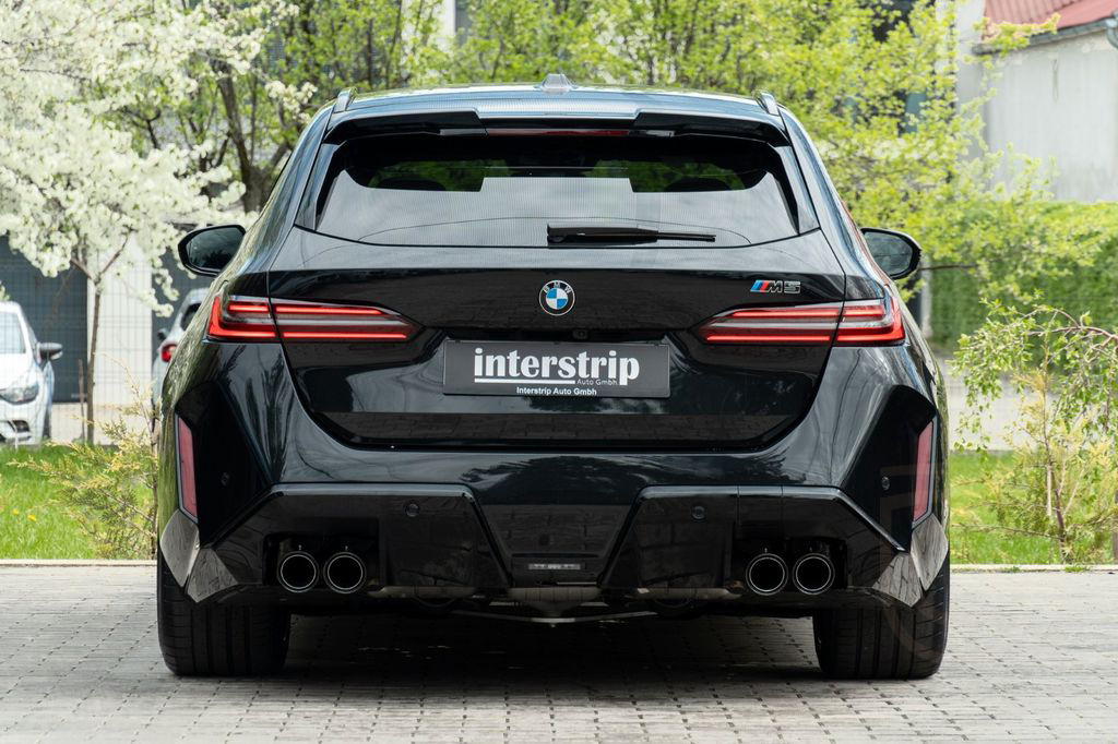 BMW M5 TOURING.DR.ASS.LED.PANORAMA.B&W.360°.AHK.
