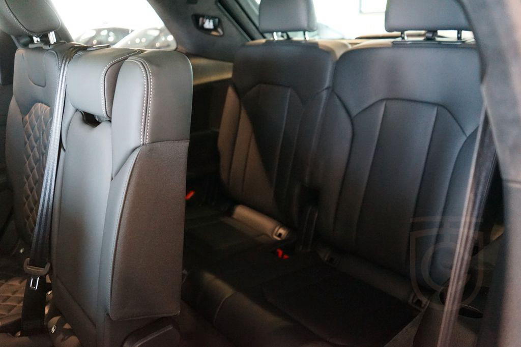 Audi SQ7 TFSI | HuD | Pano | B&O | 7-Sitze | FACELIFT