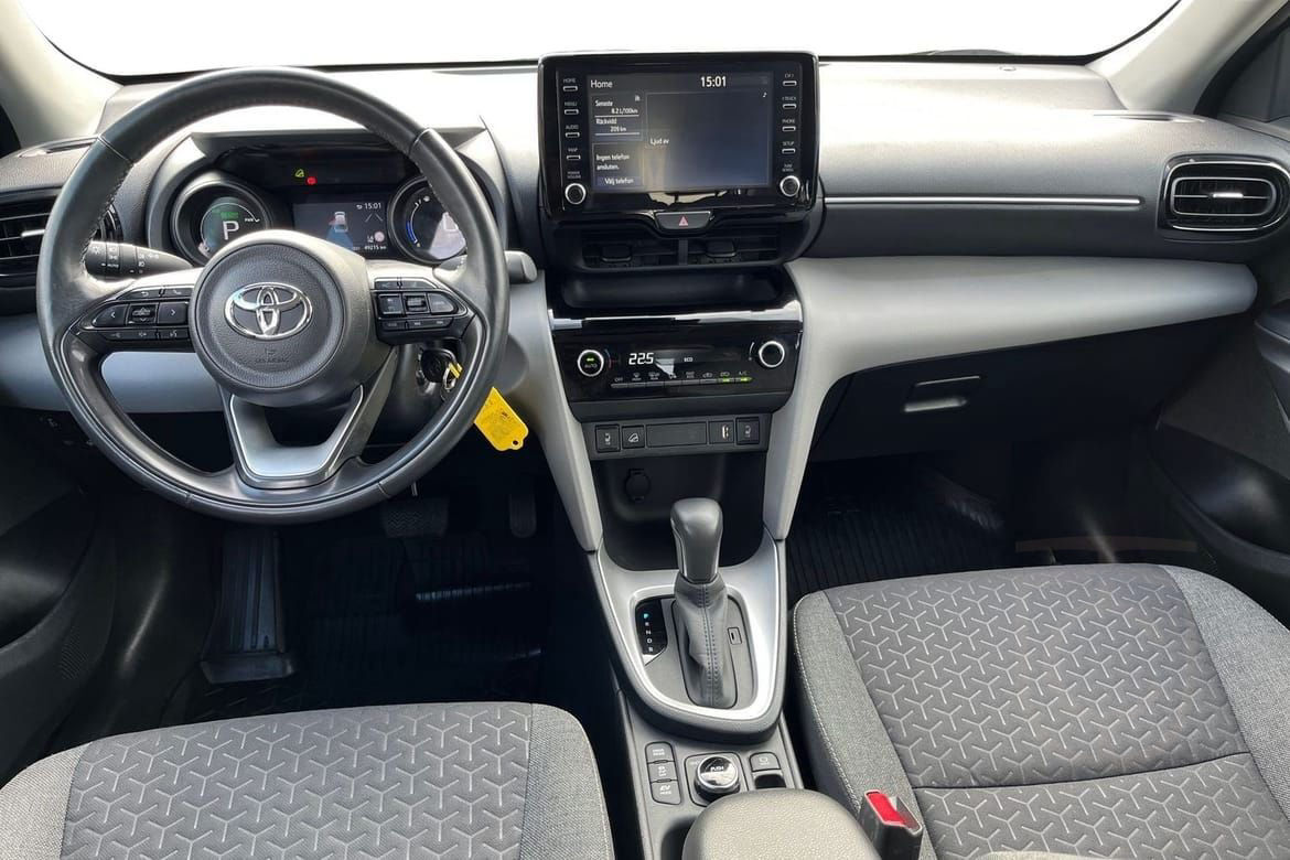 Toyota Yaris Cross Hybrid AWD-i 1,5 ACTIVE PARKERINGSSENS