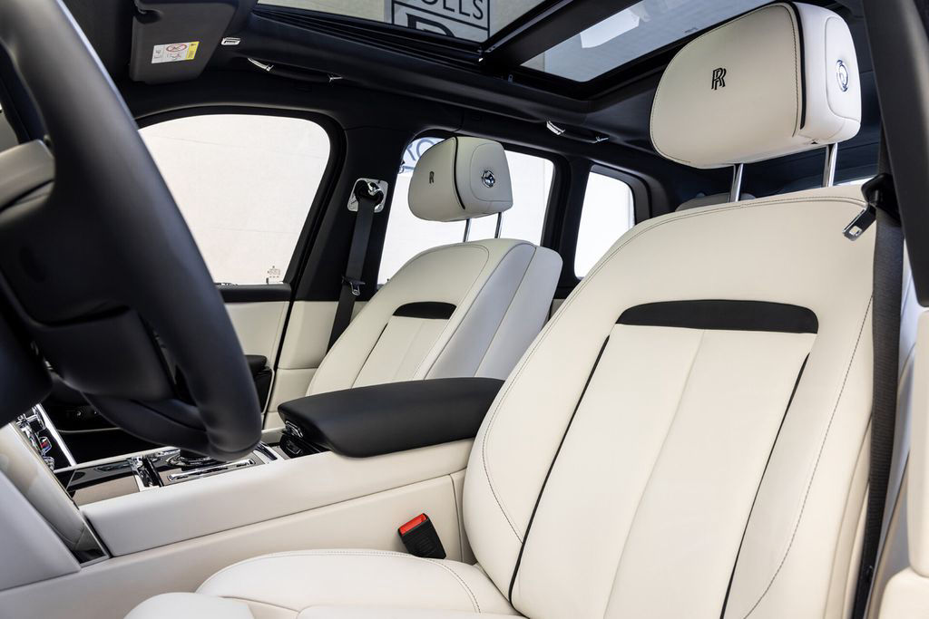 Rolls-Royce Cullinan 6.75 V12