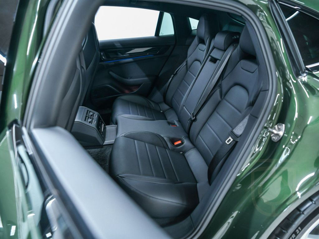 Porsche Panamera 4 E-Hybrid