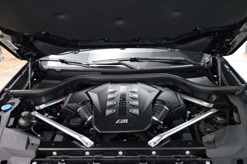 BMW X6 M60 i xDrive B&W HeadUp SoftClose AHK 22"