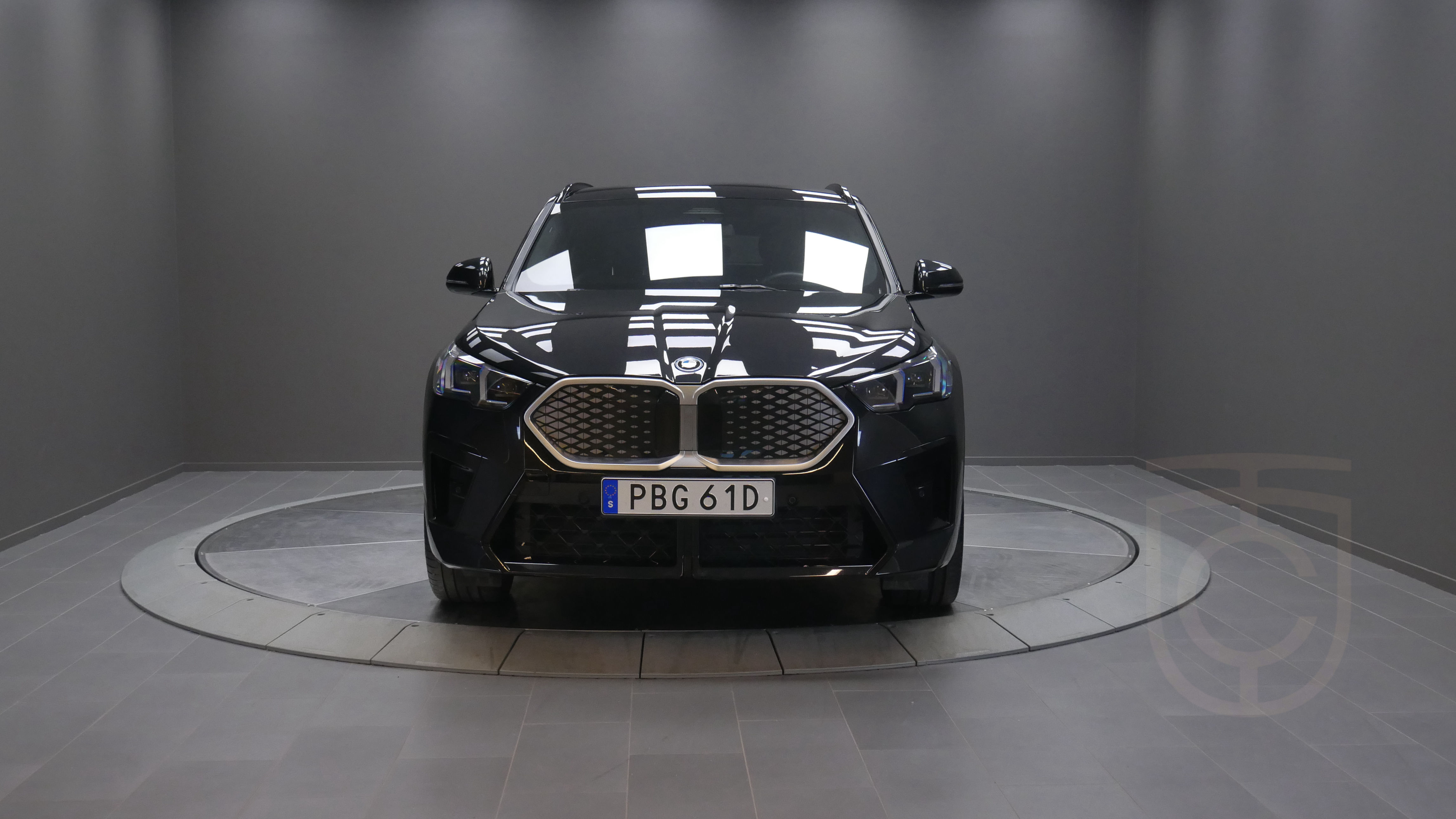 BMW iX2 xDrive30