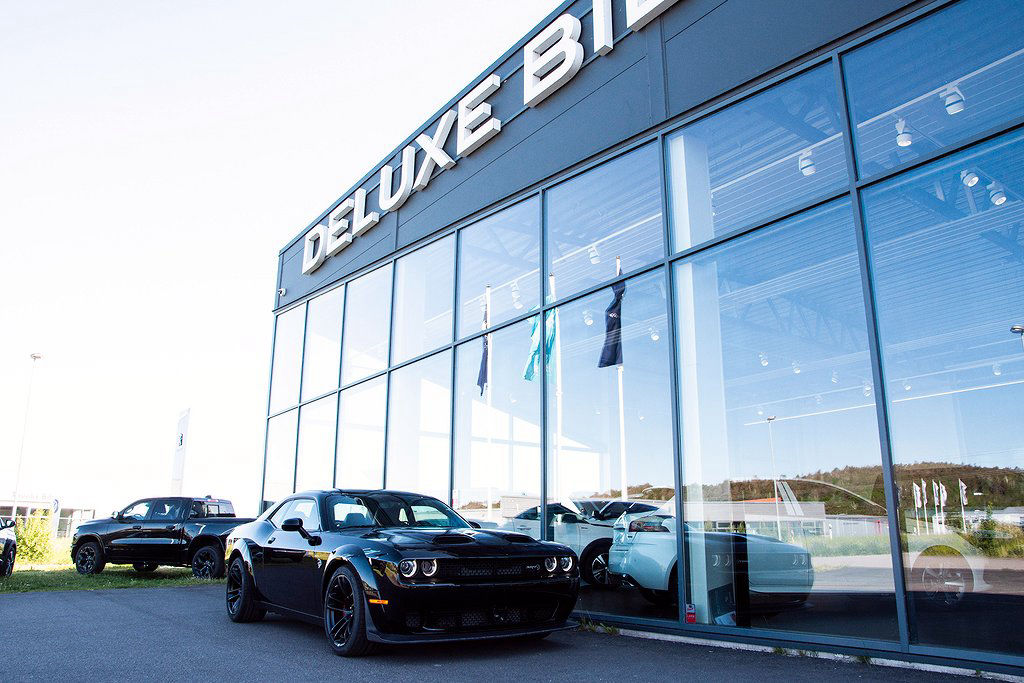 Dodge Challenger SRT Hellcat WideBody 727hk Sportavgas