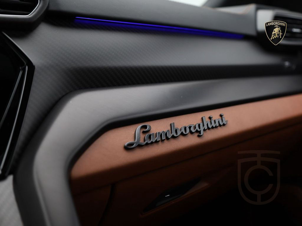 Lamborghini Urus S MY24 I NERO NEMESIS I CARBON