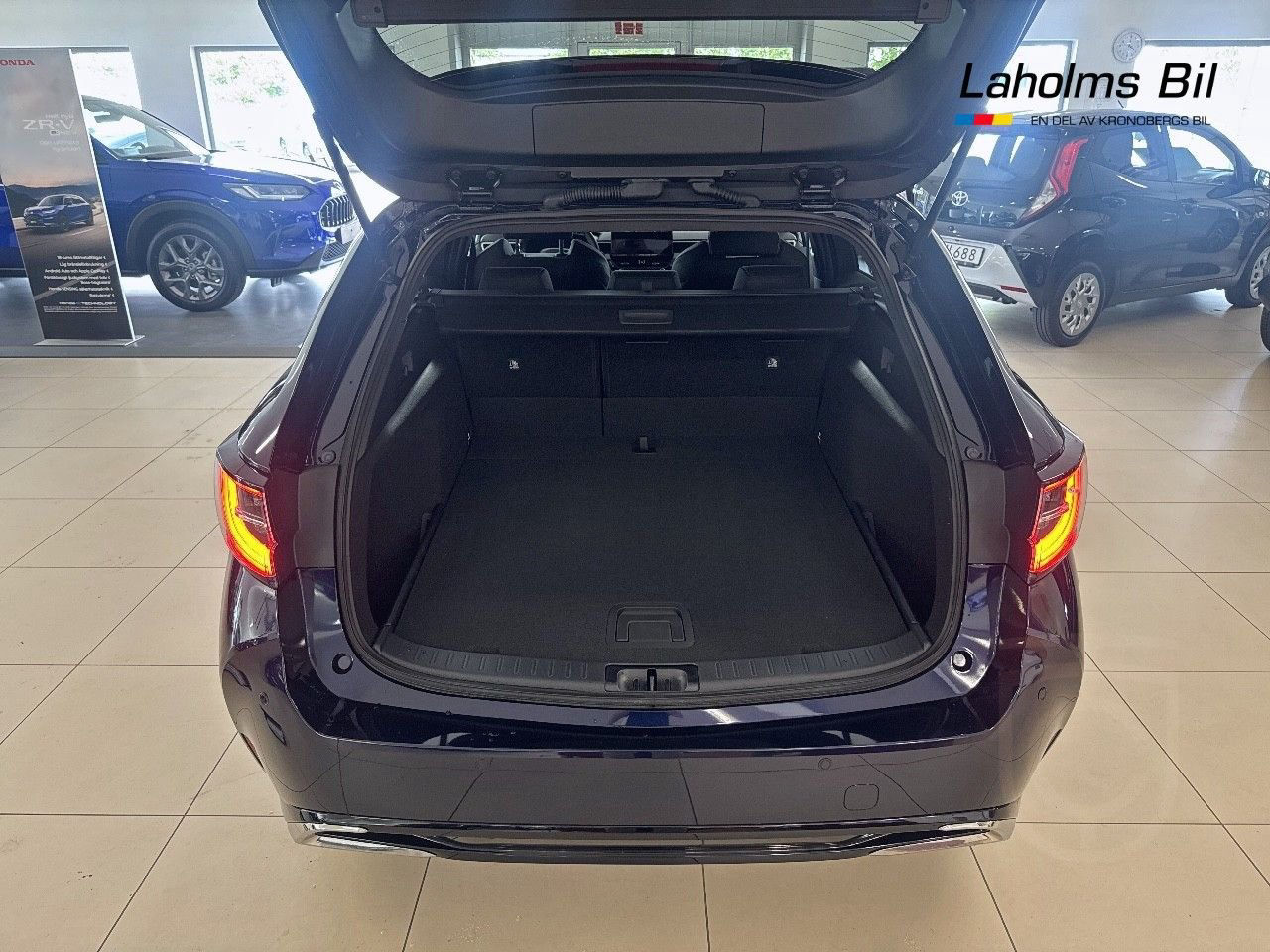 Suzuki Swace 1.8 HEV Inclusive