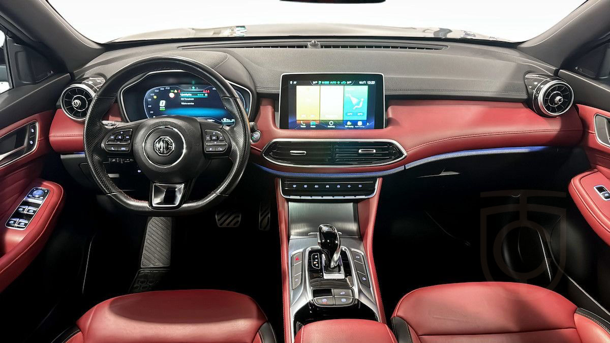 MG EHS PHEV LUXURY