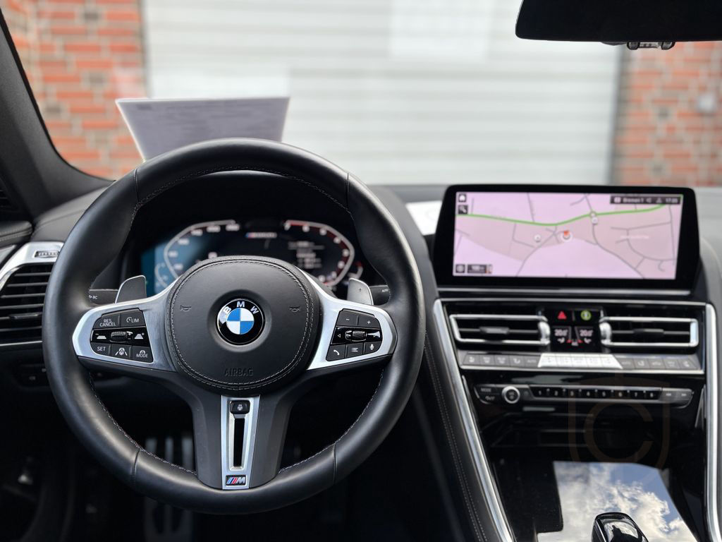 BMW M850 i xDrive PANO ACC LEDERVOLL!!1. Hd.