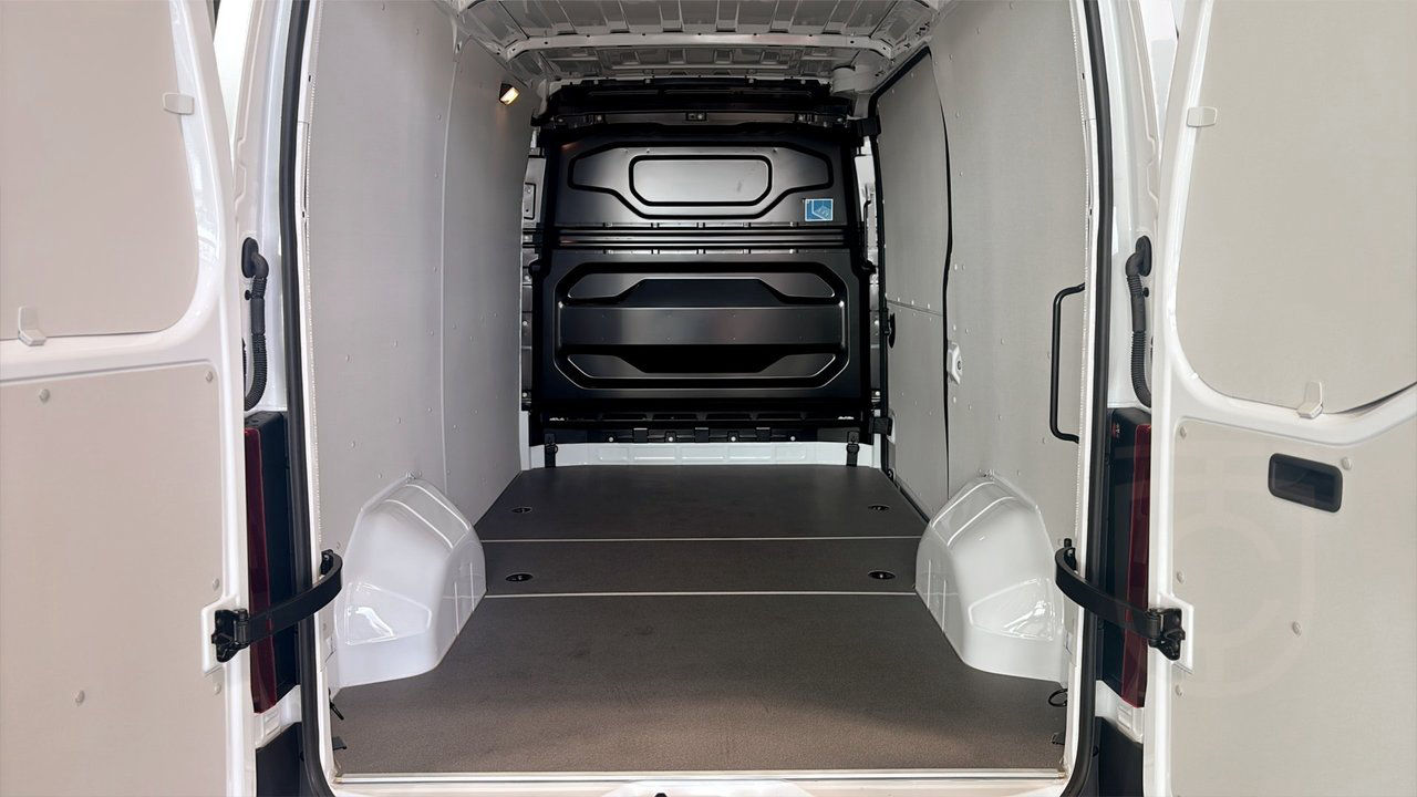 Nissan Interstar L2H2 2.0L dCi