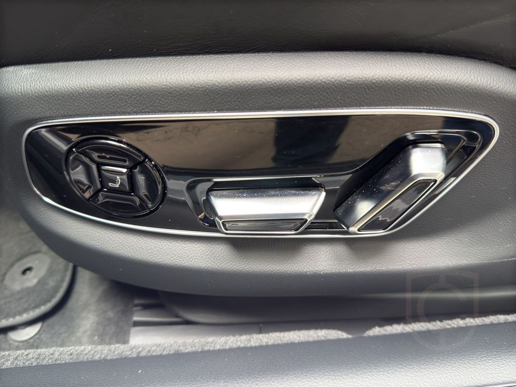 Audi A8 60 TFSIe Q BuO HD-MATRIX AFA HuD 360°