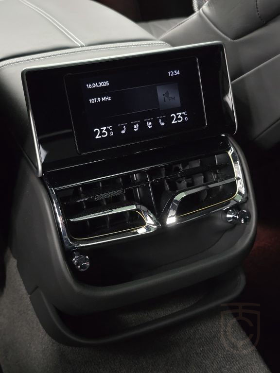 Bentley Flying Spur S V8*Mulliner*NAIM*Cambrian Grey*