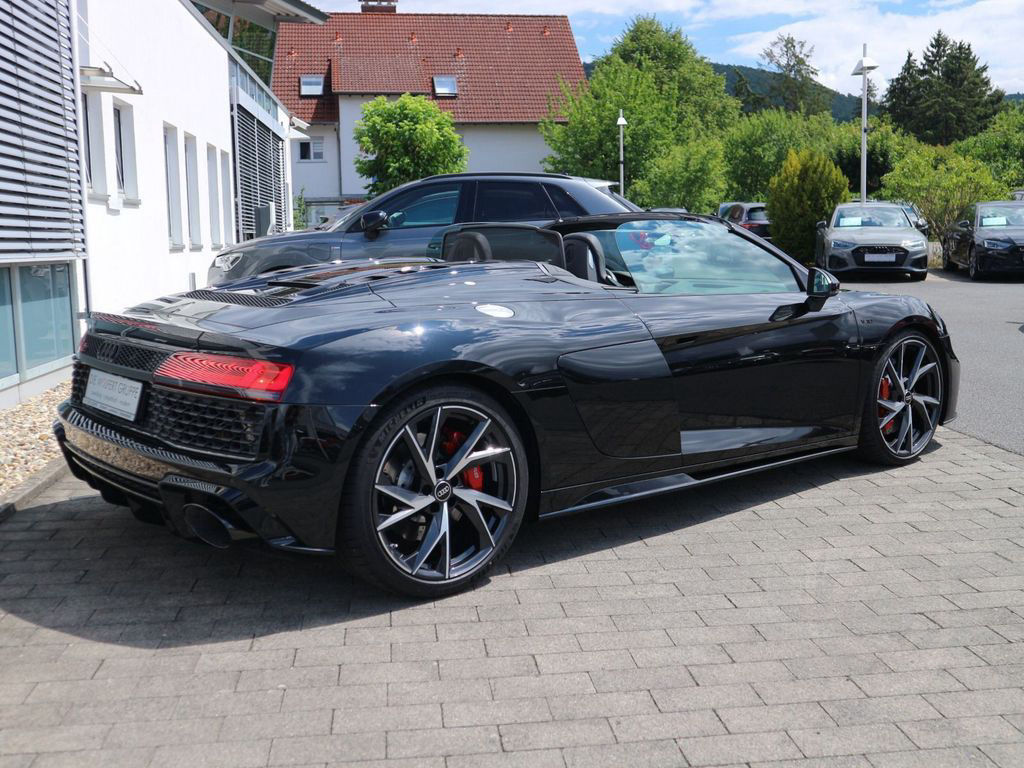 Audi R8 Spyder 5.2 FSI RWD performance B&O*RFK
