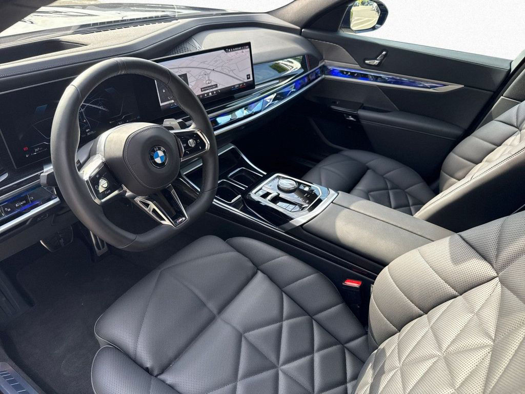 BMW 740d xDrv M Sport Fond TV StHz AHK PaPr DaPr SKY