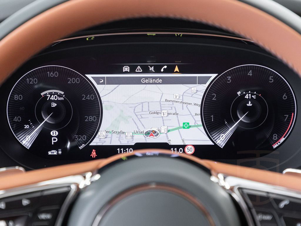 Bentley Bentayga Azure V8 BENTLEY FRANKFURT / FULL