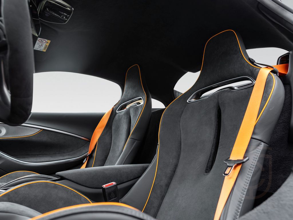 McLaren Artura | Cosmos | Carbon Sill Finishers