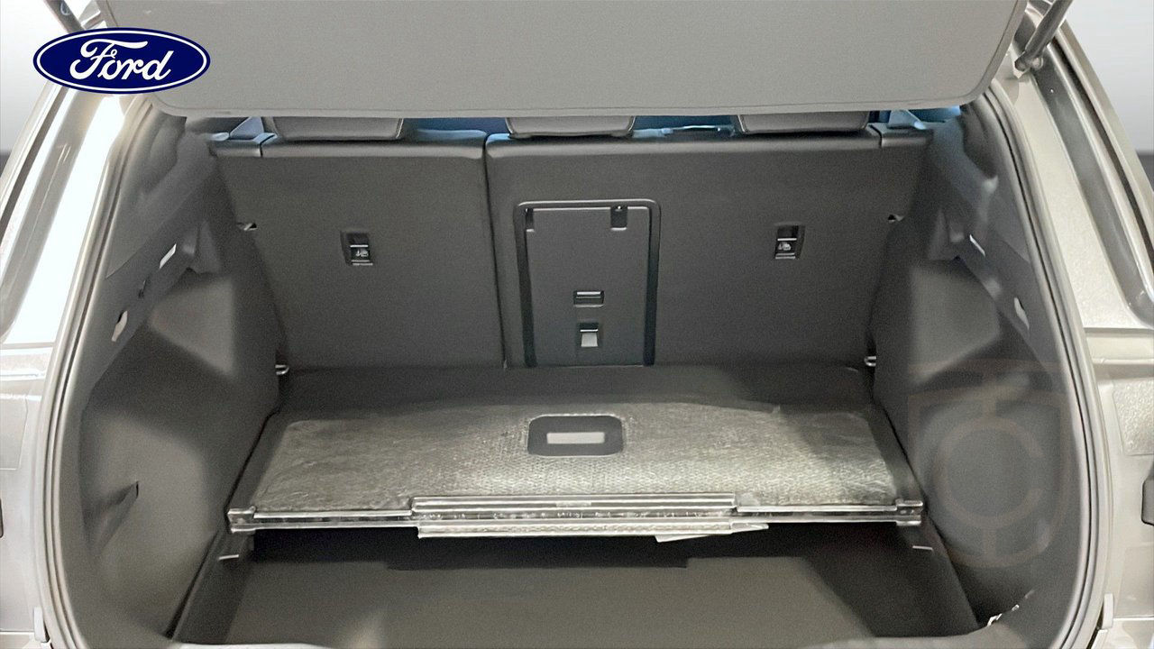 Ford Explorer Long Range RWD