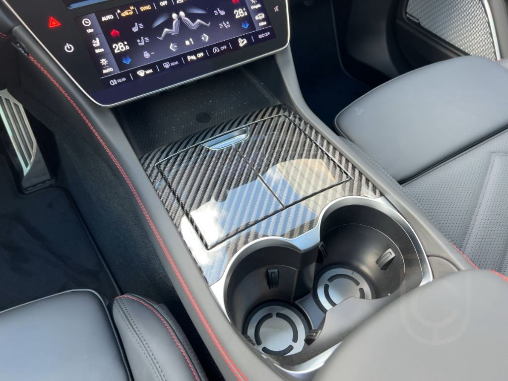 Maserati Grecale Trofeo V6 530HP AWD MY24 -Carbon -Klima