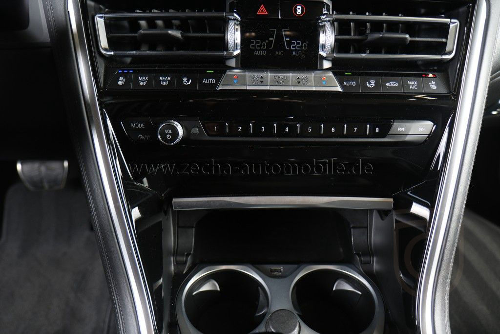 BMW 840 i Cabrio M-SportPRO.DrivProf.Park+.Sitzbel.