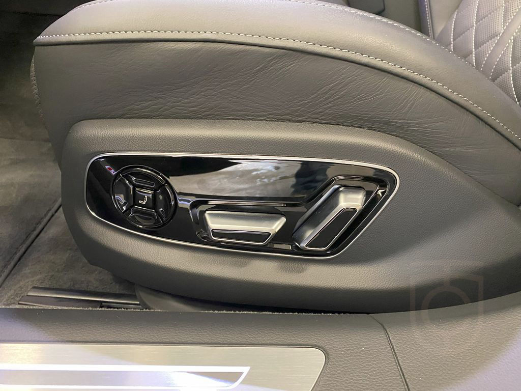 Audi S8 4.0 TFSI quattro Pano+2Bildschirme+Nachtsicht