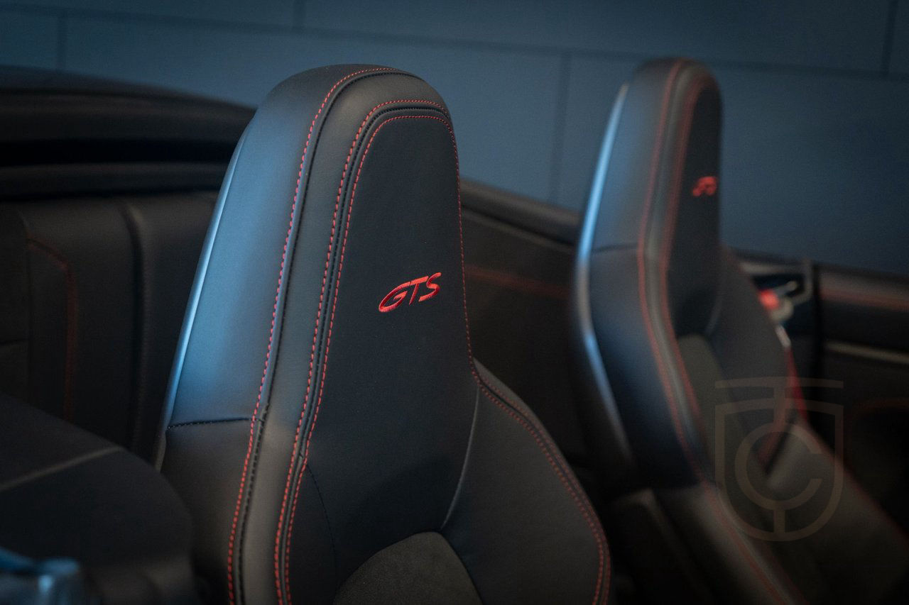 Porsche 911 992 Carrera 4 GTS Cab \