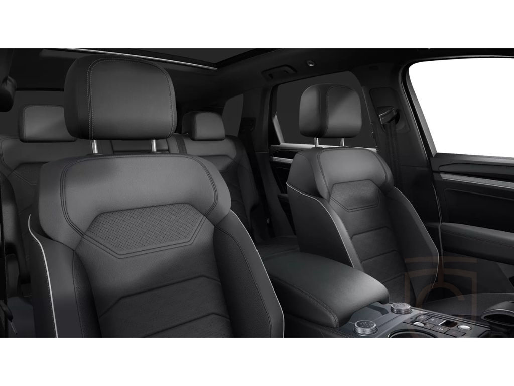 Volkswagen Touareg Elegance 3.0 TDI StHz/AHK/Pano/Luft/4Len