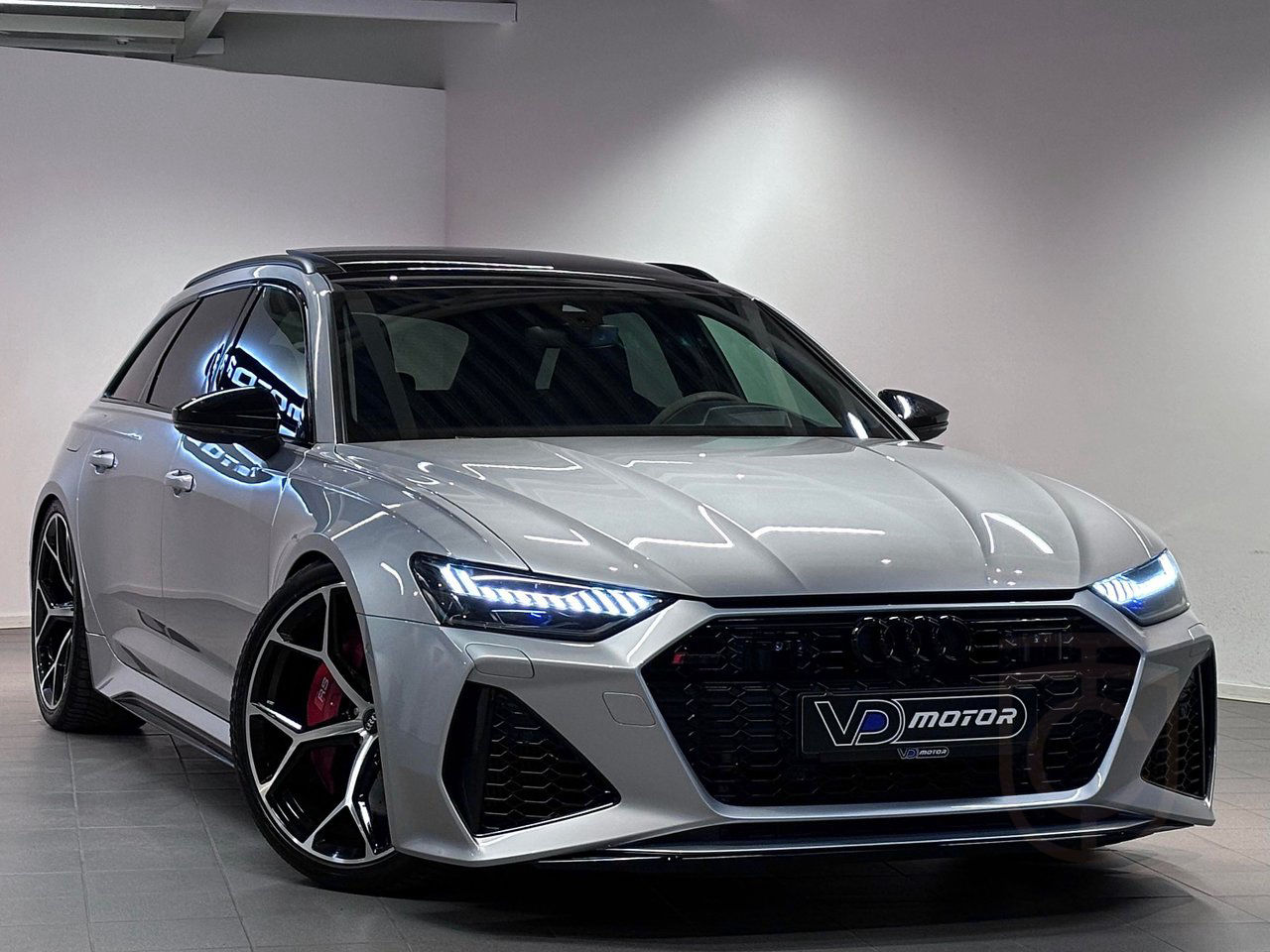 Audi RS6 Pano B&O 3D HUD Soft Close 22'' RS Design