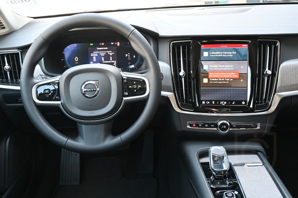 Volvo V90 B4 D AWD Cross Country Plus*Pano*STHZG*AHK