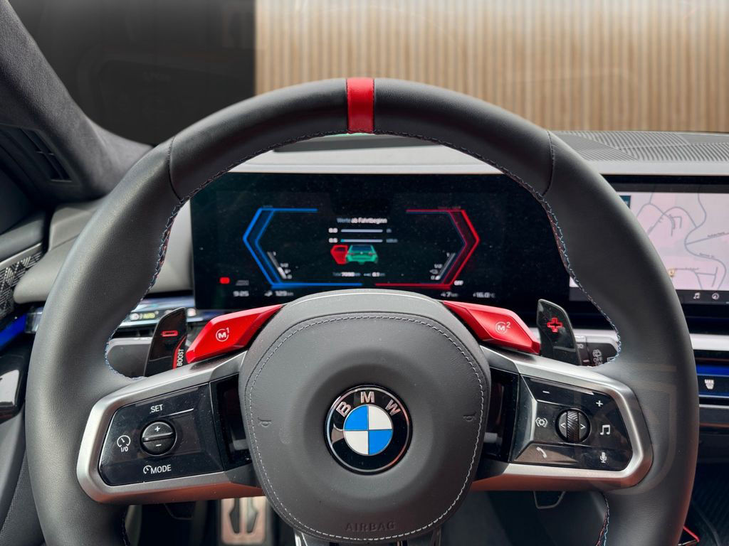 BMW M5 Touring, Panodach, Sitzlüftung,B&W,AHK,Drivin
