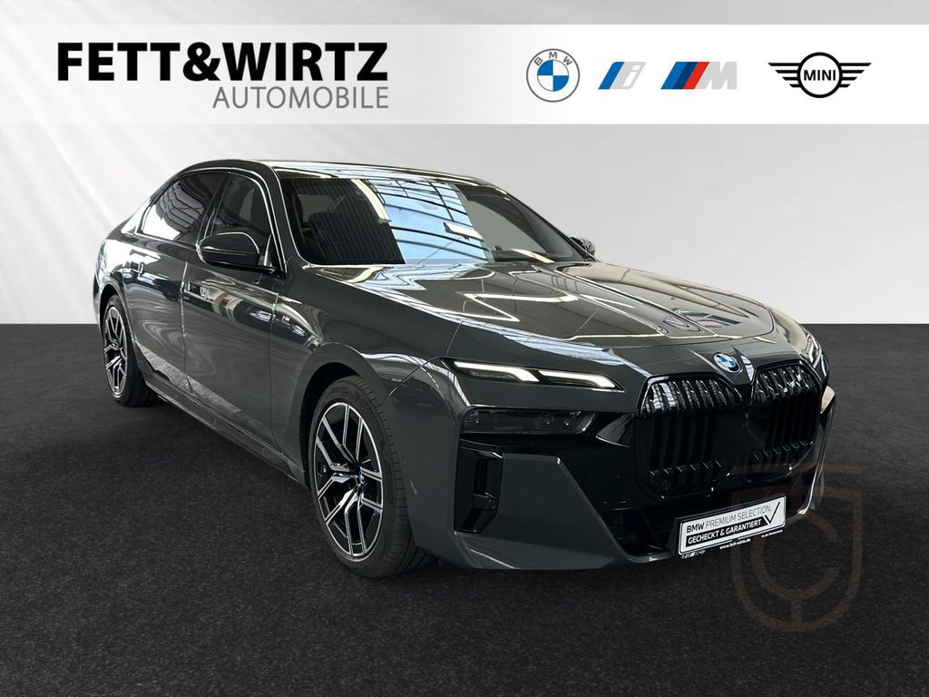 BMW i7 xDrive60 M Sport Pro|SkyLounge|AHK|Massage