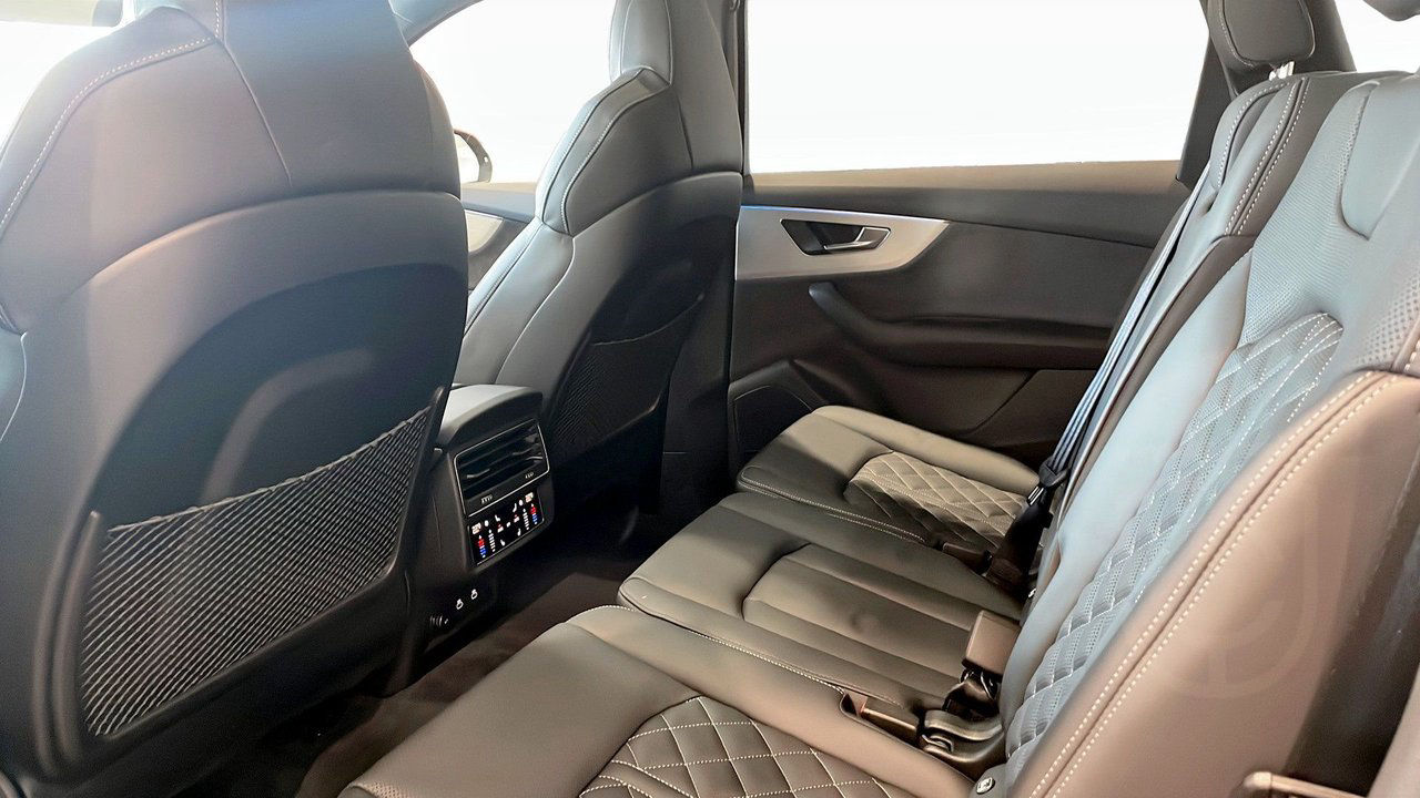 Audi SQ7 quattro