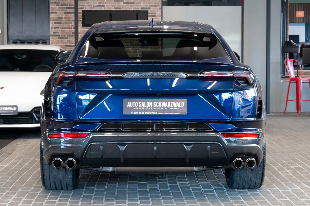 Lamborghini Urus Performante|FULL CARBON|AKRAPOVIC|B&O|VOLL