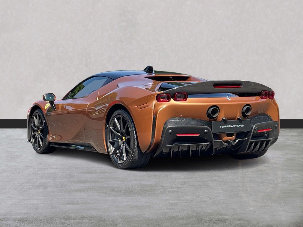 Ferrari SF90 Stradale 166.000€ an Optionals