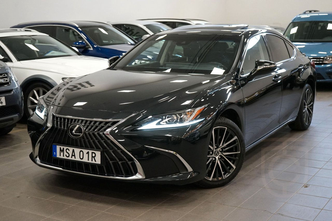 Lexus ES 300h 2.5 E-CVT Limited Edition