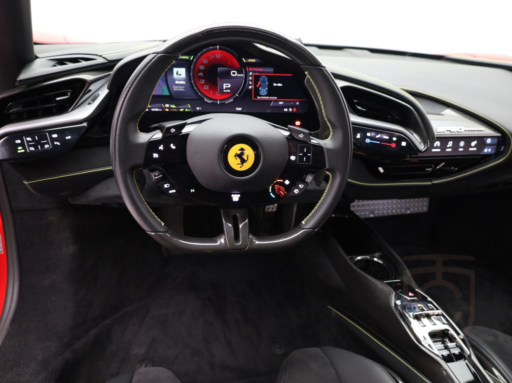 Ferrari SF90 Stradale - FERRARI HAMBURG