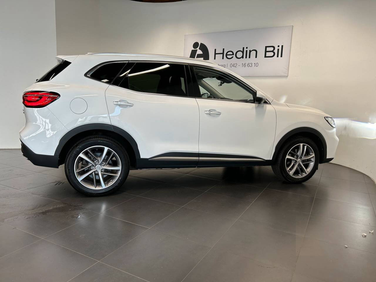 MG EHS PLUG-IN HYBRID LUXURY MY21
