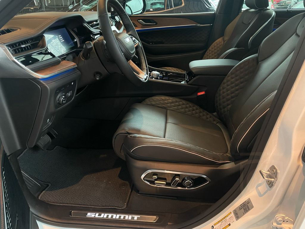 Jeep Grand Cherokee PHEV Summit Reserve / Kein Import