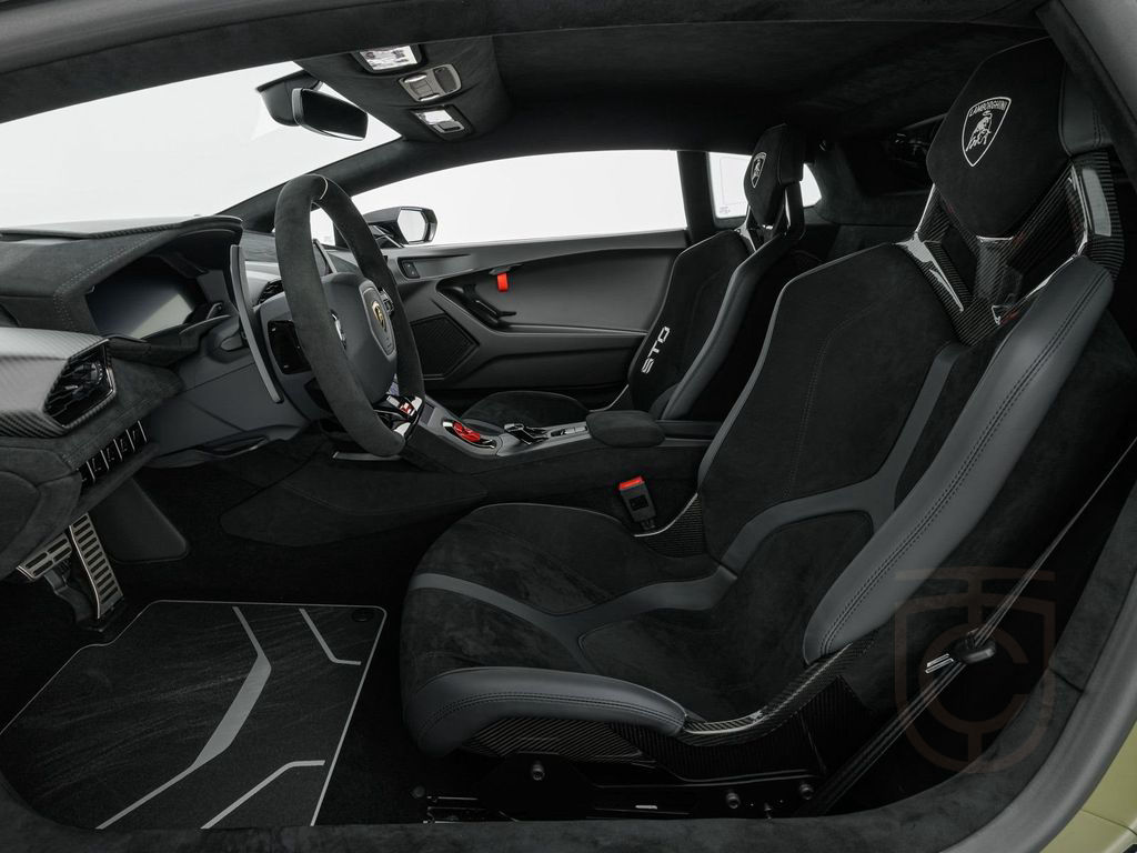 Lamborghini Huracán STO